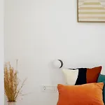 Karpimo North - Boutique With Sunset View & Private Jacuzzi Fíra