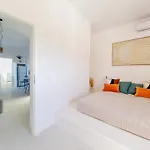 Villa Karpimo North - Boutique With Sunset View & Private Jacuzzi Fíra