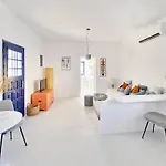 Karpimo North - Boutique With Sunset View & Private Jacuzzi Villa