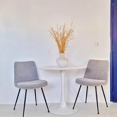 Karpimo North - Boutique With Sunset View & Private Jacuzzi Villa *