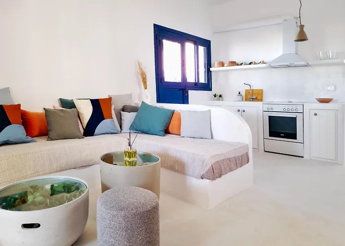 Karpimo North - Boutique With Sunset View & Private Jacuzzi Fira (Santorini)