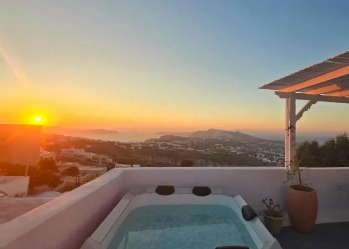 Karpimo North - Boutique With Sunset View & Private Jacuzzi Villa Fira (Santorini)