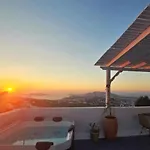 Karpimo North - Boutique With Sunset View & Private Jacuzzi Willa Fira (Santorini)
