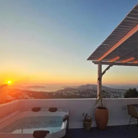 Karpimo North - Boutique With Sunset View & Private Jacuzzi 빌라 산토리니