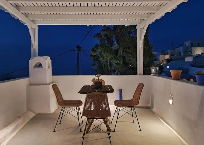 Karpimo North - Boutique With Sunset View & Private Jacuzzi Fíra